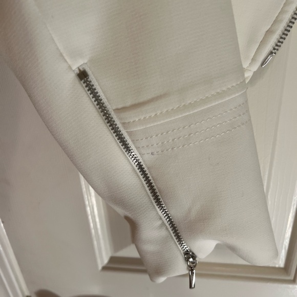 White House Black Market White Moto Style Blazer with Silver Zipper. - Picture 4 of 8